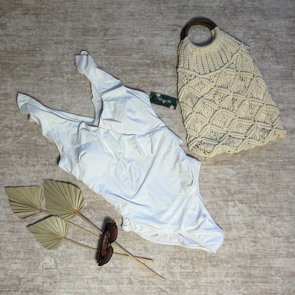 Blooming Jelly White Ruffle Women's One-piece Swimsuit NWT